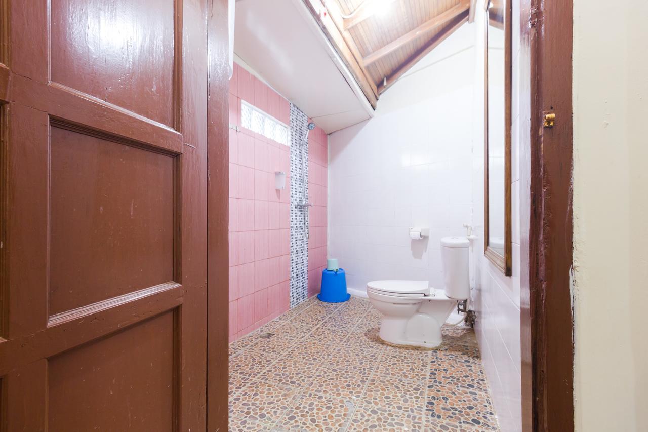 Pele Guesthouse Bandung Ngoại thất bức ảnh
